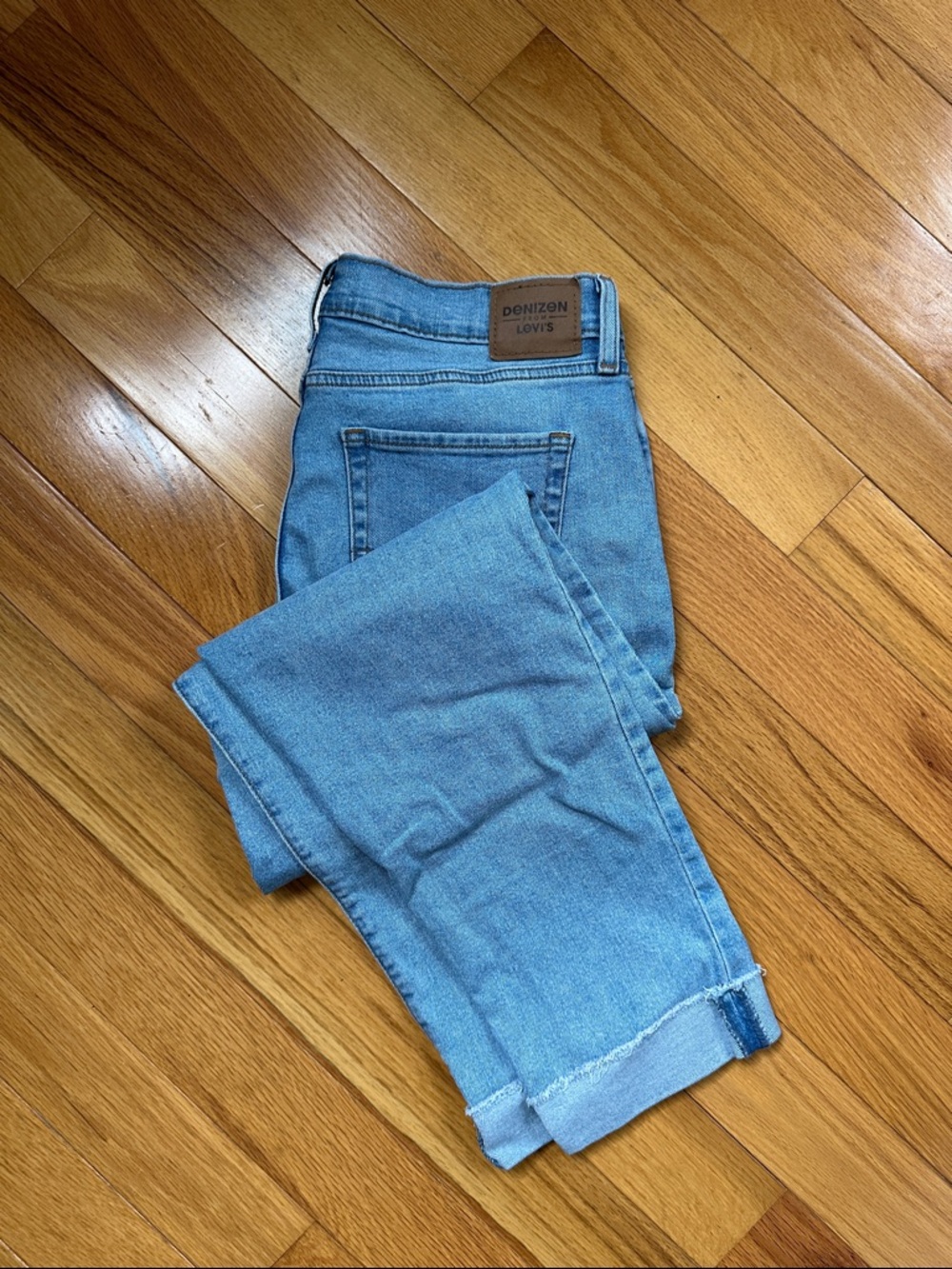 Denizen from Levi's Light Blue Cropped Ankle Jeans